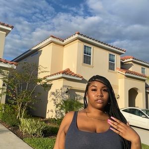 Meet your Posher, Jada